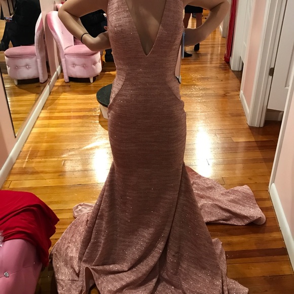 PROM DRESS - Picture 5 of 5